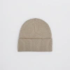 The beige knitted cap for women is warm in autumn and winter. The woolen cap is casual and versatile, soft and comfortable details Picture
